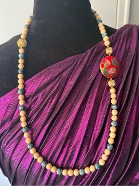 Vintage 70s 80s Cloisonné Statement Dyed Howlite and Resin 28” Necklace
